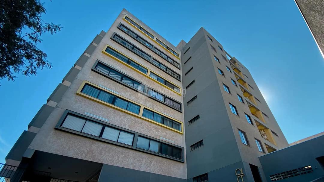 Clique para ampliar Apartamento à Venda no Edifício Salazar, em Umuarama - PR