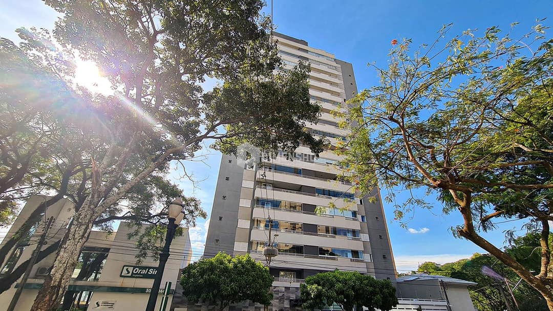 Clique para ampliar Apartamento à venda na Avenida Brasil, Zona I, Edifício Tom Jobim, em Umuarama-Pr