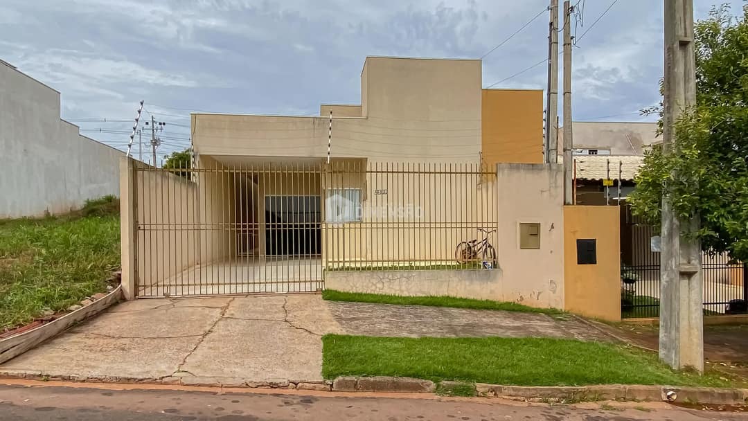Clique para ampliar Casa à Venda no Parque Ibirapuera em Umuarama - PR