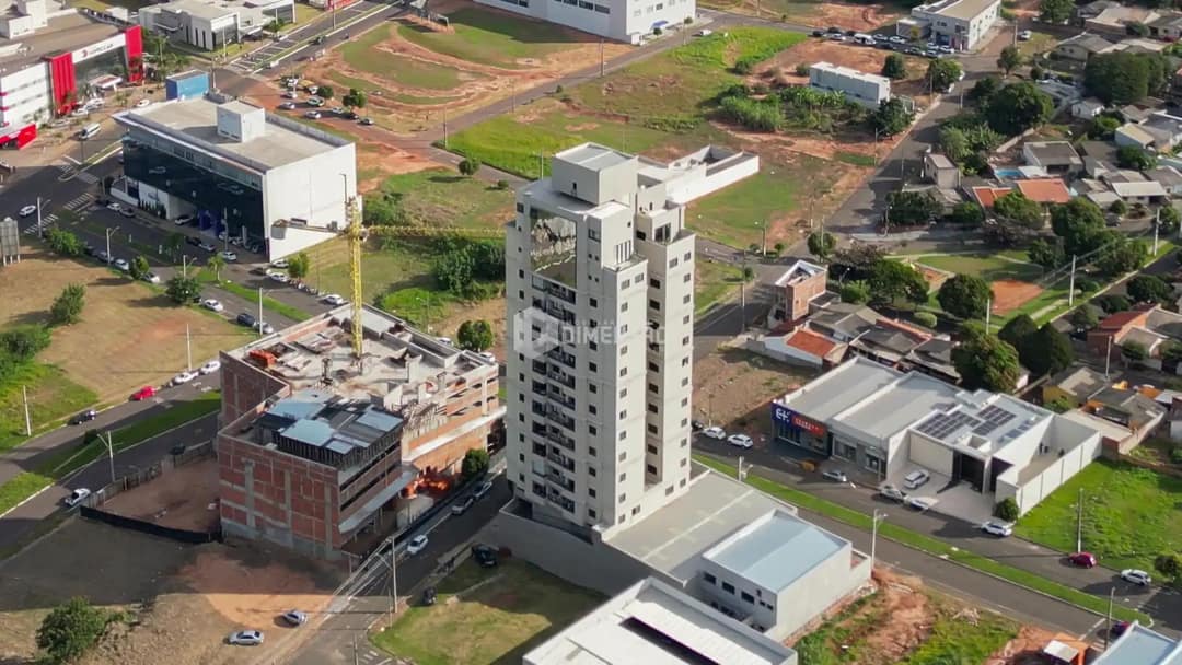 Clique para ampliar Apartamento à Venda no Edifício Montpellier, Parque Gávea em Umuarama-PR