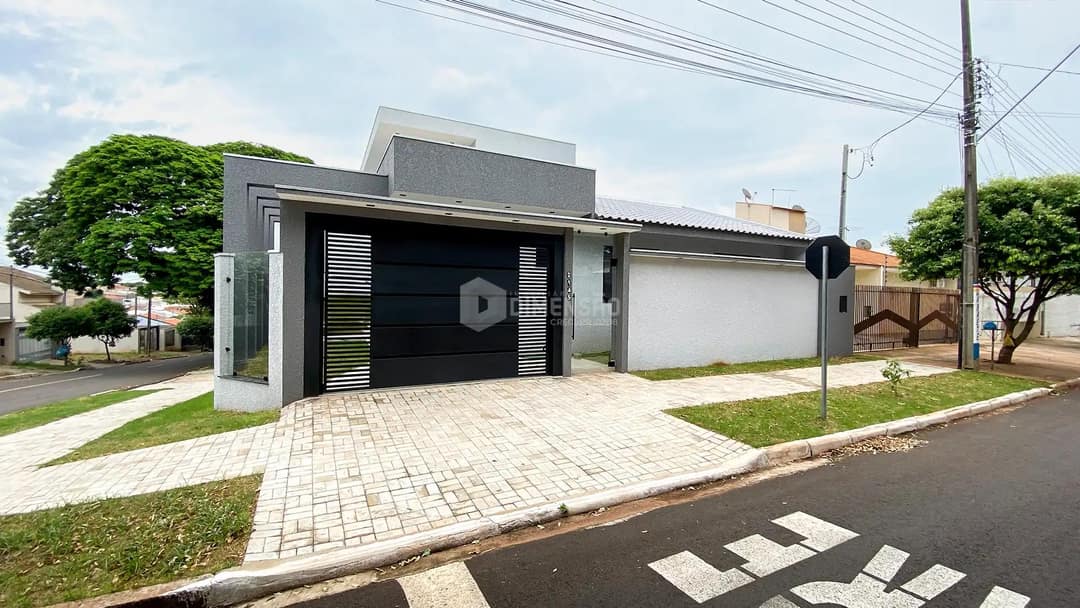 Clique para ampliar Casa à venda no Jardim Belvedere, em Umuarama-PR