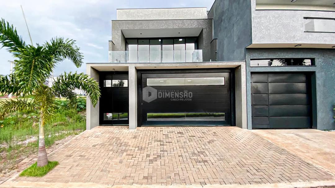Clique para ampliar Sobrado à Venda no Jardim Cima, em Umuarama - PR
