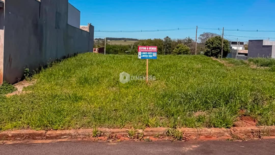 Clique para ampliar Terreno à Venda no Parque Tokio em Umuarama - PR