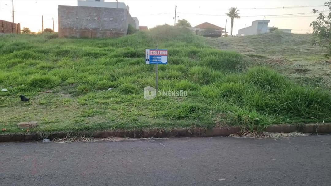 Clique para ampliar Terreno à venda na Rua Helena Rosa, Parque Ilha da Madeira, em Umuarama-PR